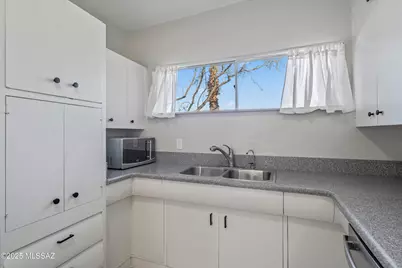 7006 E Flamenco Place, Tucson, AZ 85710 - Photo 17