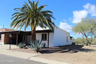 532 W Paseo Solana, Green Valley, AZ 85614 - Photo 1