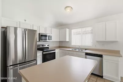 4464 W Holly Berry Way, Tucson, AZ 85741 - Photo 11