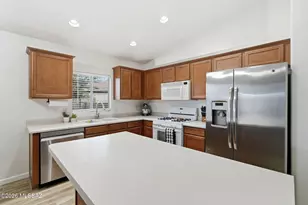 3670 W TYBOLT Dr, Tucson, AZ 85746 - Photo 17