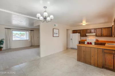 921 S Abrego Drive, Green Valley, AZ 85614 - Photo 13