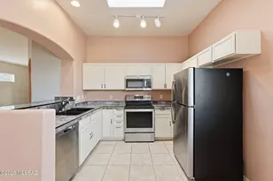 2455 N Avenida TABICA, Green Valley, AZ 85614 - Photo 9