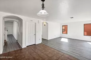 4830 S VALLECANO Dr, Tucson, AZ 85746 - Photo 11