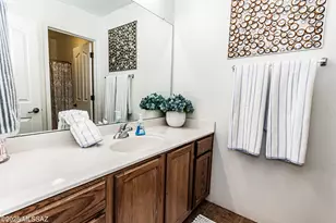 4830 S VALLECANO Dr, Tucson, AZ 85746 - Photo 33