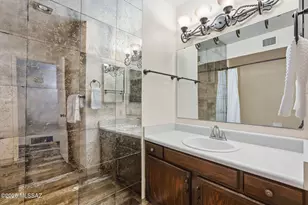 991 S La Bellota, Green Valley, AZ 85614 - Photo 19