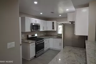 4743 E 13th St, Tucson, AZ 85711 - Photo 5