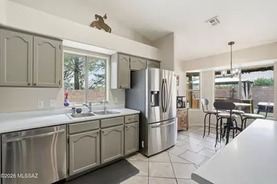1537 W Via De Chapala, Sahuarita, AZ 85629 - Photo 11