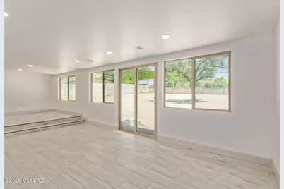 243 E Waverly Street, Tucson, AZ 85705 - Photo 11