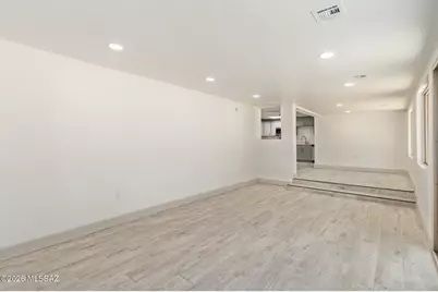 243 E Waverly Street, Tucson, AZ 85705 - Photo 13