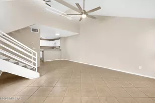 7604 E Callisto Cir, Tucson, AZ 85715 - Photo 11