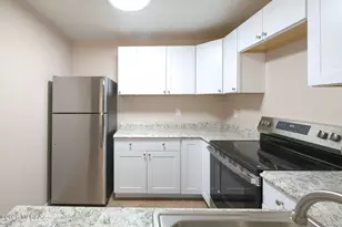 7604 E Callisto Cir, Tucson, AZ 85715 - Photo 17