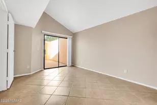 7604 E Callisto Cir, Tucson, AZ 85715 - Photo 13