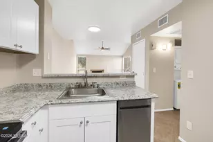 7604 E Callisto Cir, Tucson, AZ 85715 - Photo 15