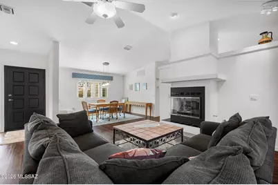 1061 N Paseo Iris, Green Valley, AZ 85614 - Photo 5