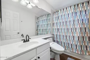 1061 N Paseo Iris, Green Valley, AZ 85614 - Photo 21