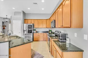 7802 E Treetop Rd, Tucson, AZ 85756 - Photo 9