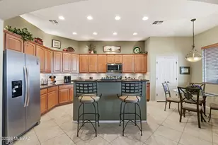 1962 W Acacia Bluffs Dr, Green Valley, AZ 85622 - Photo 17