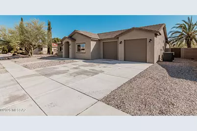 1170 N La Canoa, Green Valley, AZ 85614 - Photo 3