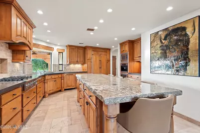 11470 N Copperbelle Place, Oro Valley, AZ 85737 - Photo 9