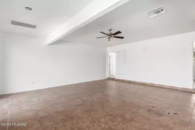 1010 S Camino De Las Colinas, Tucson, AZ 85748 - Photo 13