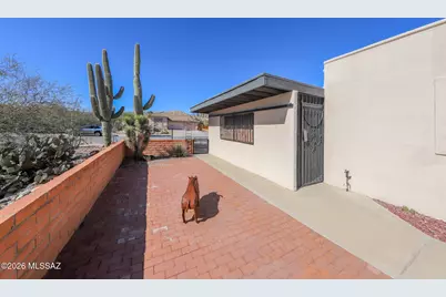 1230 N Via Alamos, Green Valley, AZ 85614 - Photo 41