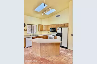 1550 W Dusk Glow Loop, Tucson, AZ 85704 - Photo 9