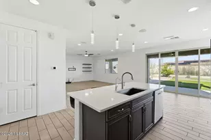 986 W Calle Moa, Sahuarita, AZ 85629 - Photo 5