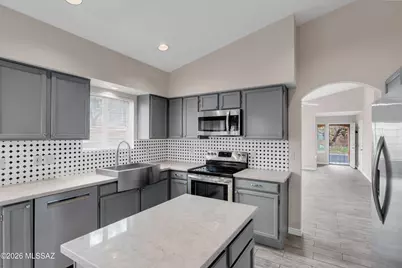 6113 N Serendipity Lane, Tucson, AZ 85704 - Photo 9