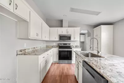 12145 S Cherokee Lane, Tucson, AZ 85736 - Photo 9