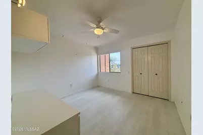 1364 W Desert Hills Drive, Green Valley, AZ 85622 - Photo 9