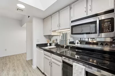 1456 W Desert Hills Drive, Green Valley, AZ 85622 - Photo 7