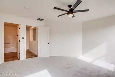 9410 E Grapevine Spring Place, Tucson, AZ 85710 - Photo 27