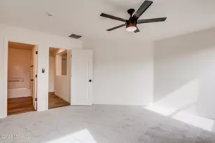 9410 E Grapevine Spring Pl, Tucson, AZ 85710 - Photo 27