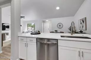 7954 E Sabino Sunrise Cir, Tucson, AZ 85750 - Photo 15