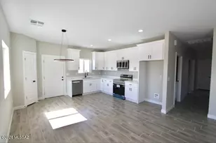 224 W 34th St, Tucson, AZ 85713 - Photo 9