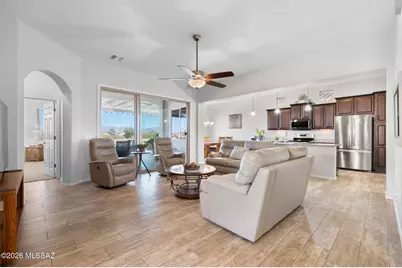 940 N Observation Trail, Green Valley, AZ 85614 - Photo 3