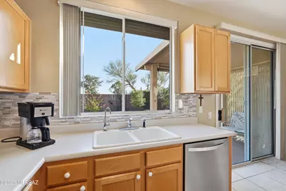 7989 W Morning Light Way, Tucson, AZ 85743 - Photo 13