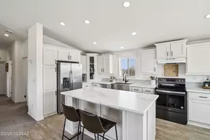 17231 W Saddle Trail, Marana, AZ 85653 - Photo 11