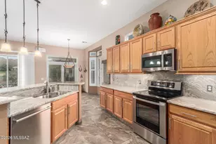 13630 N Nightstar Ct, Marana, AZ 85658 - Photo 9