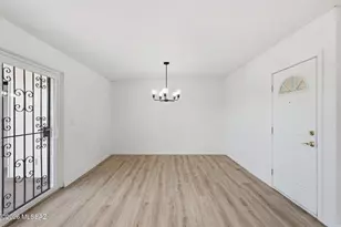 1 S Fluorite Dr, Tucson, AZ 85745 - Photo 7