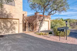 6490 N Val Dosta Dr, Tucson, AZ 85718 - Photo 1