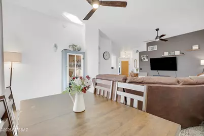 8866 E Desert Lily Place, Tucson, AZ 85715 - Photo 9