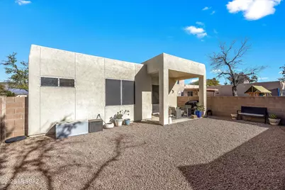8866 E Desert Lily Place, Tucson, AZ 85715 - Photo 31