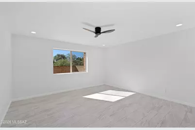 9056 E Calle Norlo, Tucson, AZ 85710 - Photo 13