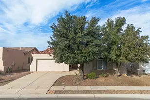 9337 N Indian Summer Dr, Tucson, AZ 85743 - Photo 3