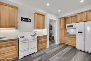 31847 E Hedgehog Trail, Marana, AZ 85658 - Photo 9