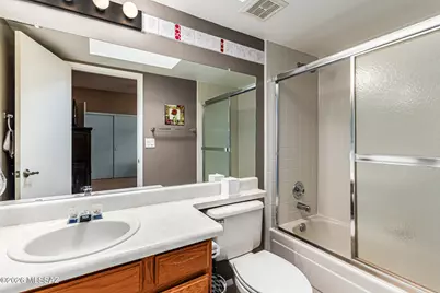 1838 W Dalehaven Circle #209, Tucson, AZ 85704 - Photo 19