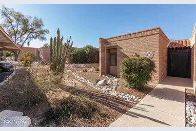 1838 W Dalehaven Circle #209, Tucson, AZ 85704 - Photo 3