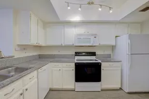 4271 N River Grove Cir, Tucson, AZ 85719 - Photo 3