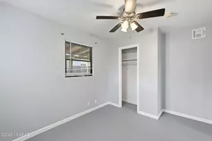 121 W Birdman Dr, Tucson, AZ 85705 - Photo 13